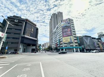 建國中華三角窗六到十二樓