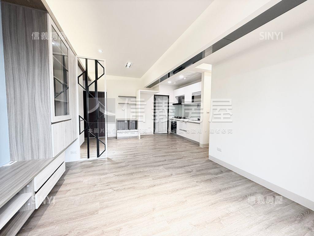 一見傾心市中心露臺戶房屋室內格局與周邊環境