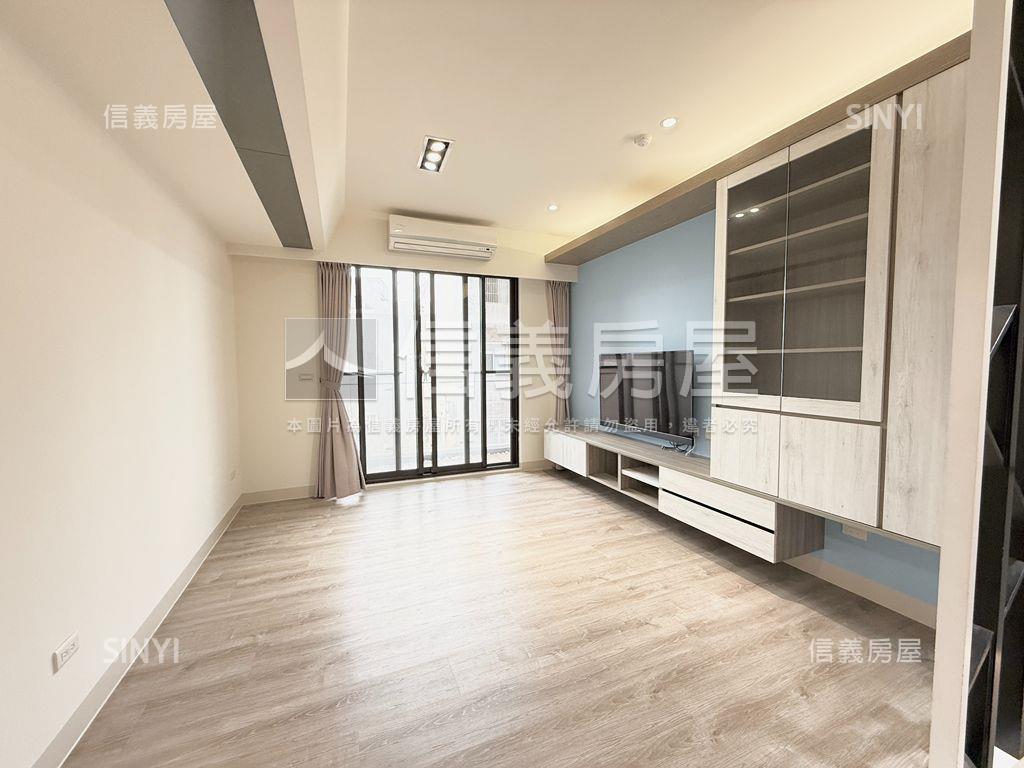 一見傾心市中心露臺戶房屋室內格局與周邊環境