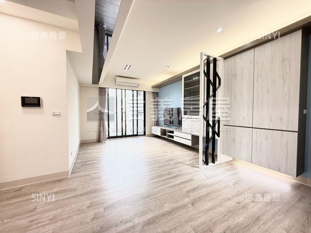 一見傾心市中心露臺戶房屋室內格局與周邊環境