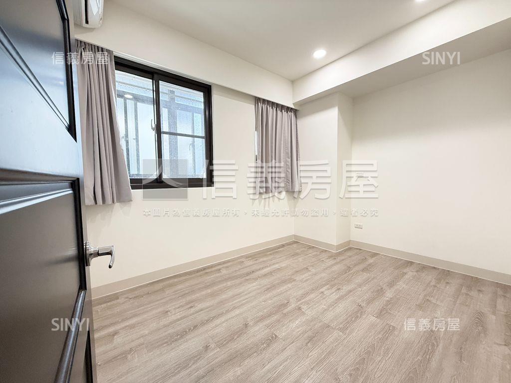 一見傾心市中心露臺戶房屋室內格局與周邊環境