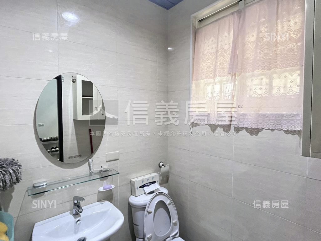 中華路近寶雅優質透天房屋室內格局與周邊環境