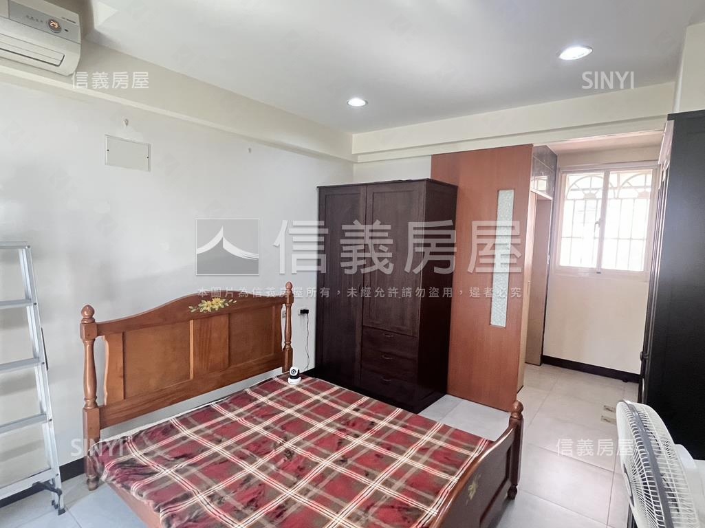 中華路近寶雅優質透天房屋室內格局與周邊環境