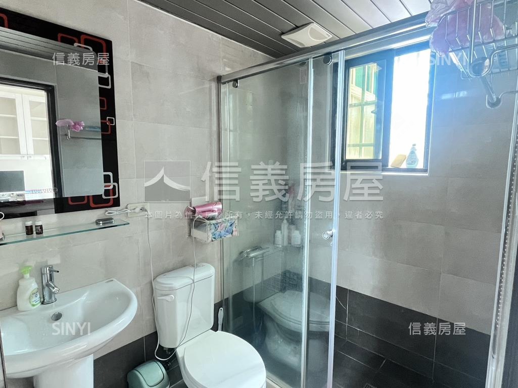 中華路近寶雅優質透天房屋室內格局與周邊環境