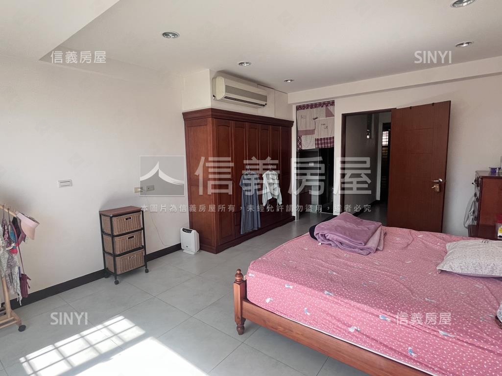 中華路近寶雅優質透天房屋室內格局與周邊環境