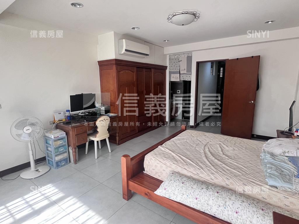 中華路近寶雅優質透天房屋室內格局與周邊環境