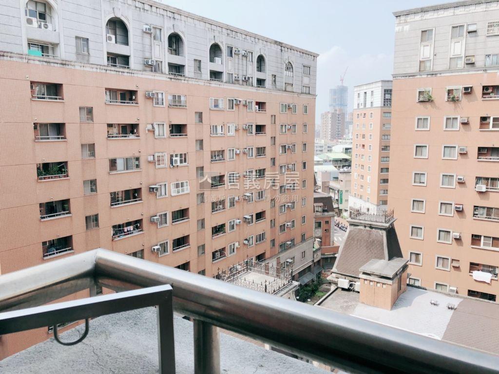 桂冠歐洲採光美屋房屋室內格局與周邊環境