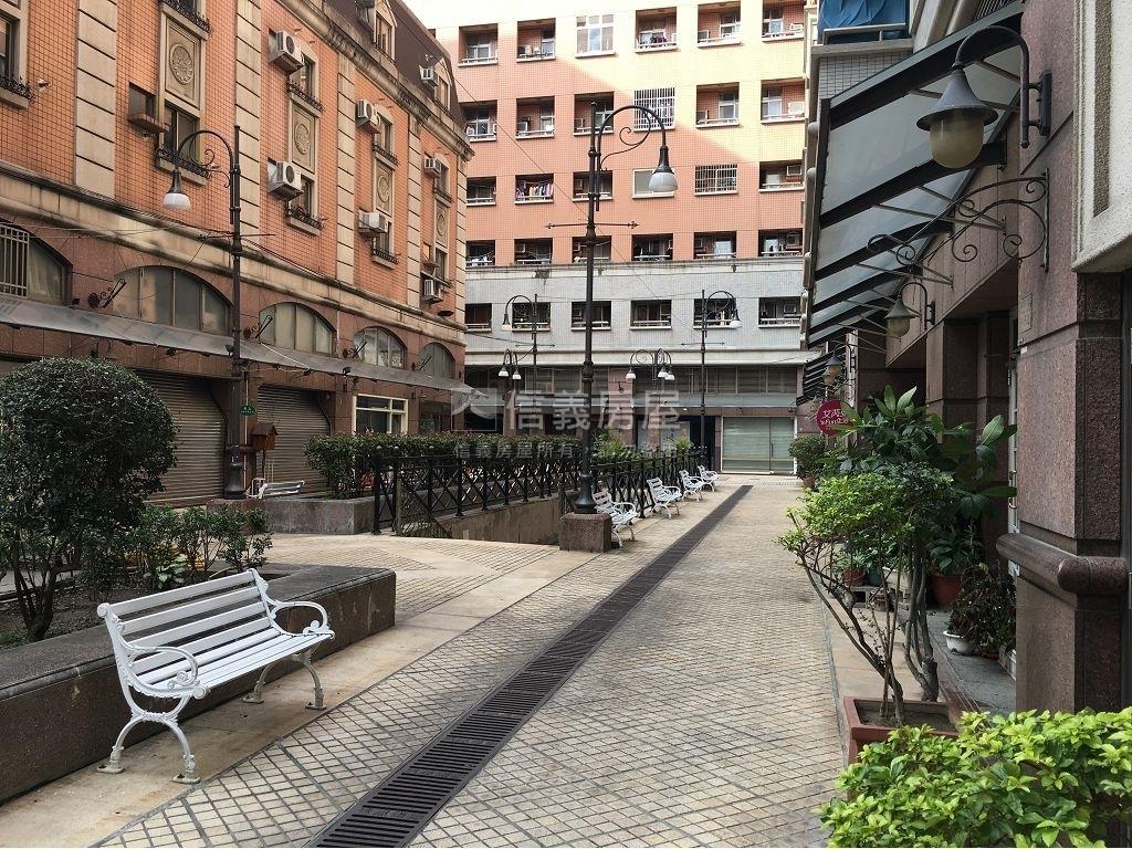 桂冠歐洲採光美屋房屋室內格局與周邊環境