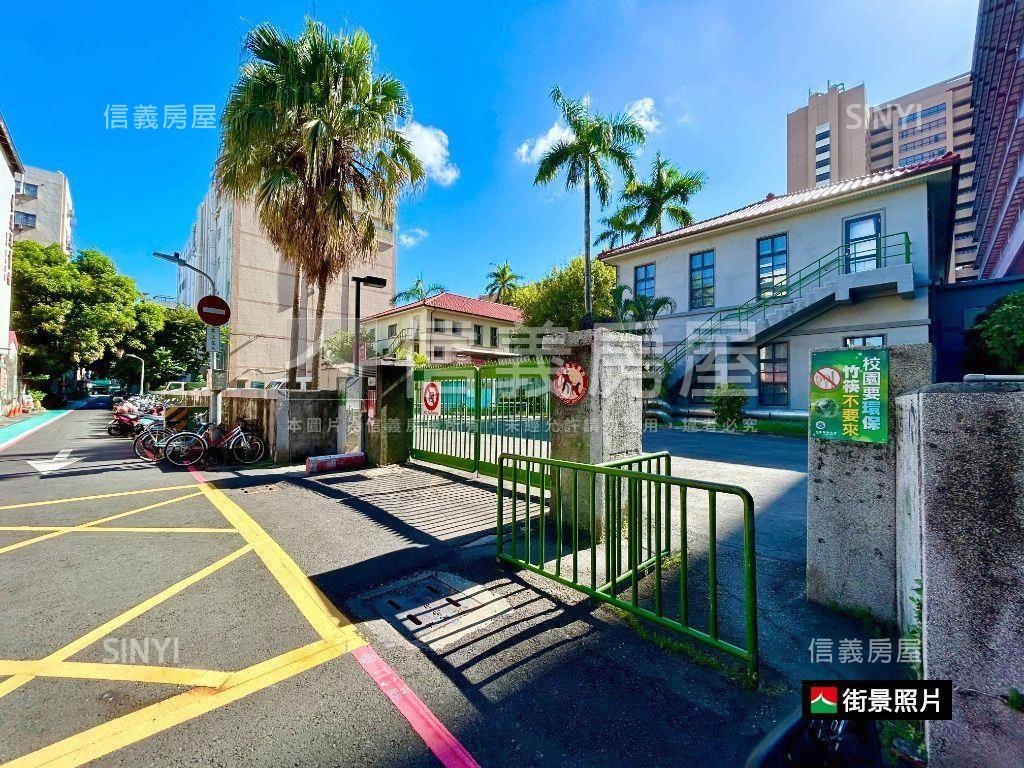 近高醫翻新收租學舍房屋室內格局與周邊環境