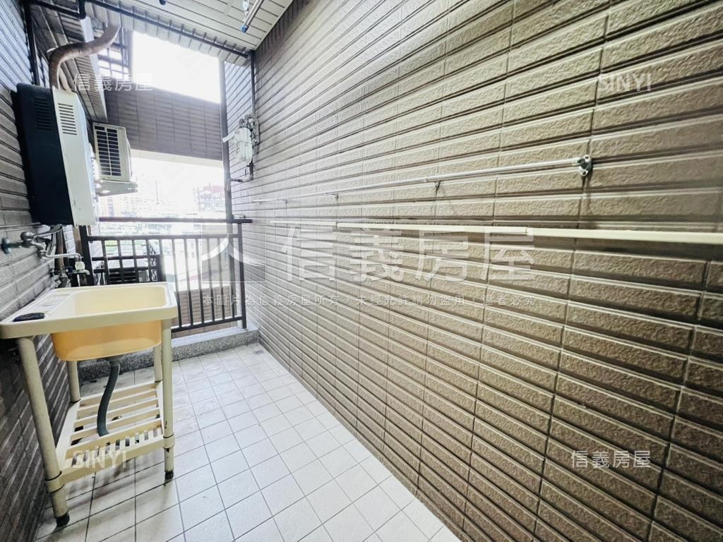 【馥御】三面採光三房車位房屋室內格局與周邊環境