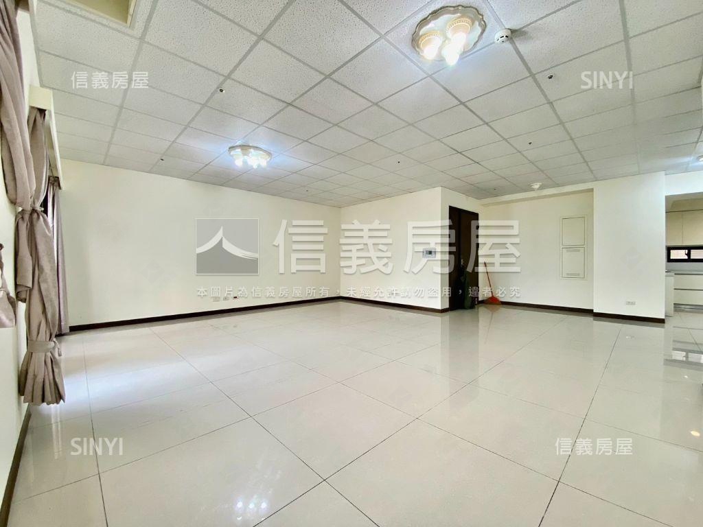 稀有★艾菲爾朝南三房車位房屋室內格局與周邊環境