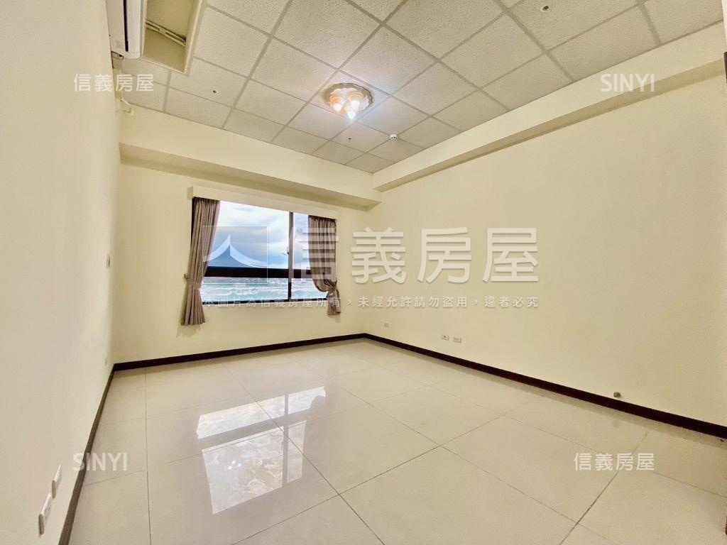 稀有★艾菲爾朝南三房車位房屋室內格局與周邊環境