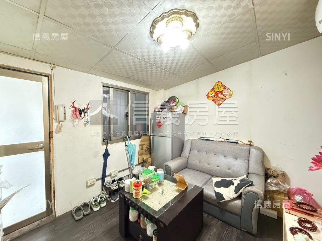 屋況乾淨小資族輕鬆入手房屋室內格局與周邊環境