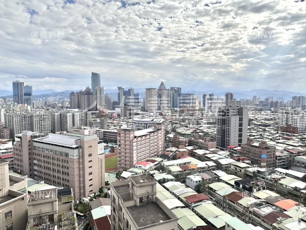 新埔。英倫公園。高樓景觀房屋室內格局與周邊環境