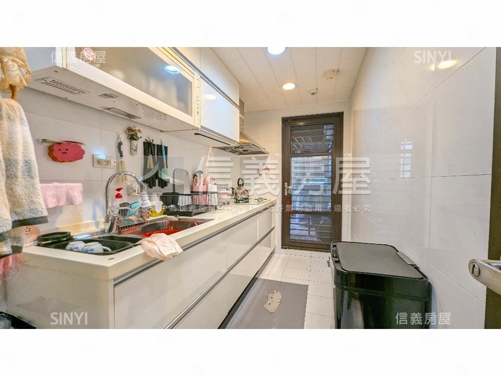 新橫濱視野遼闊高樓３房房屋室內格局與周邊環境