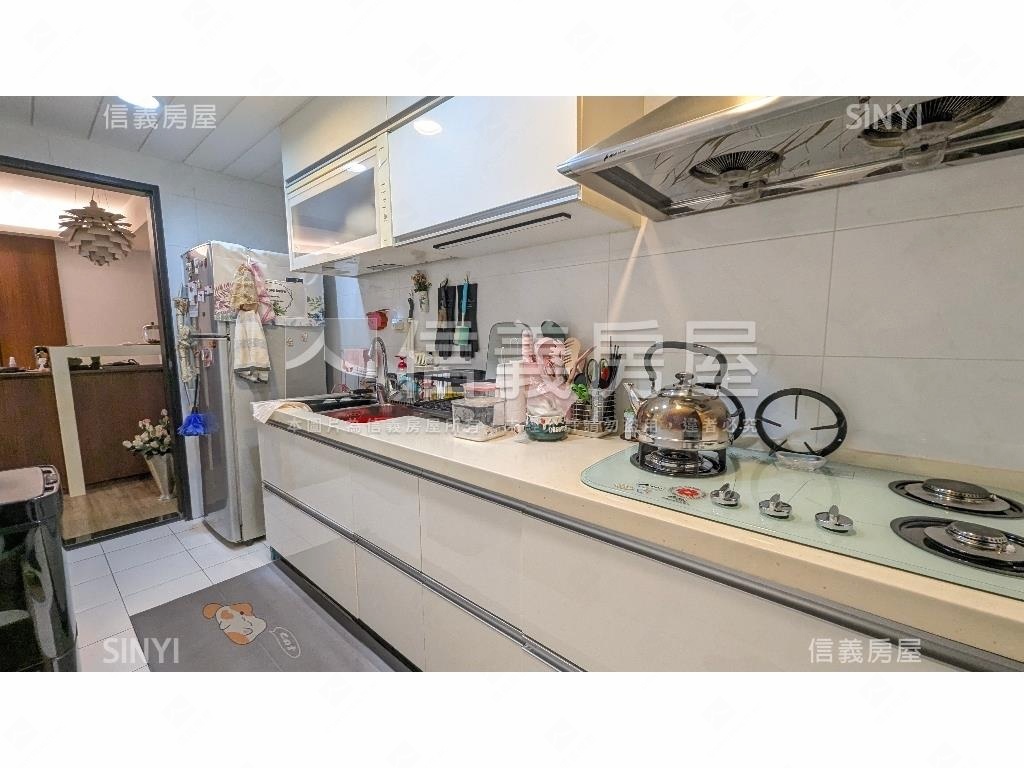 新橫濱視野遼闊高樓３房房屋室內格局與周邊環境