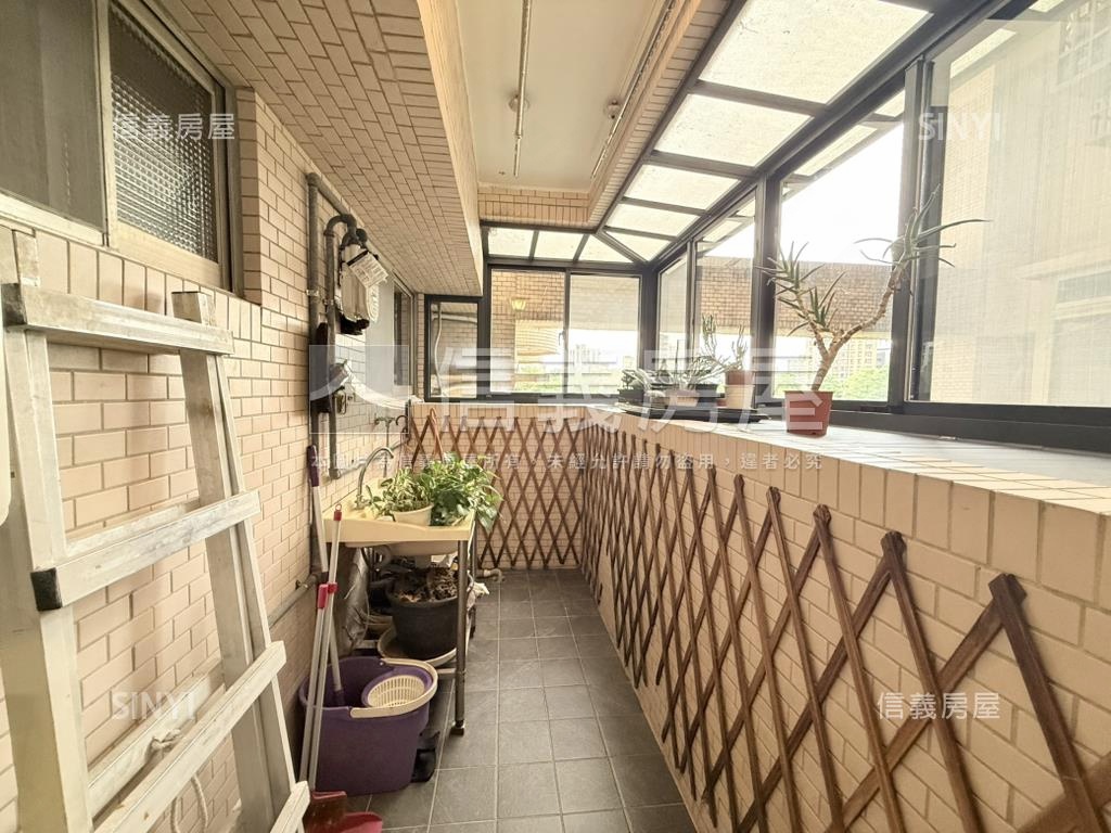 大鵬精美溫馨中庭美屋房屋室內格局與周邊環境