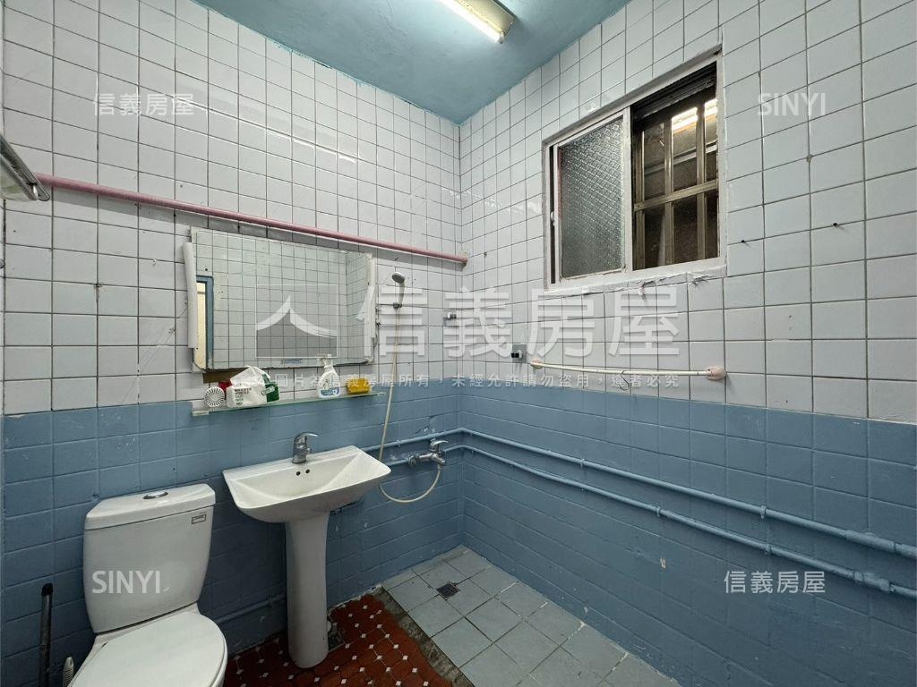 秀山國小稀有一樓房屋室內格局與周邊環境