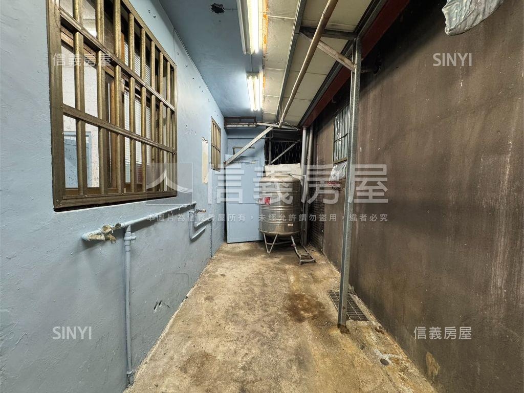 秀山國小稀有一樓房屋室內格局與周邊環境