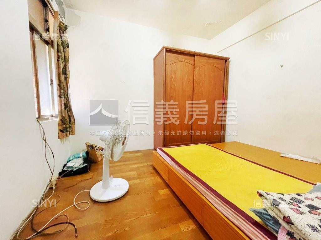 ＬＧ０９捷運頂加房屋室內格局與周邊環境