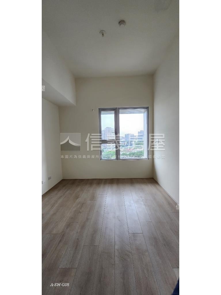 輝達北科新潤潤心３房九樓房屋室內格局與周邊環境