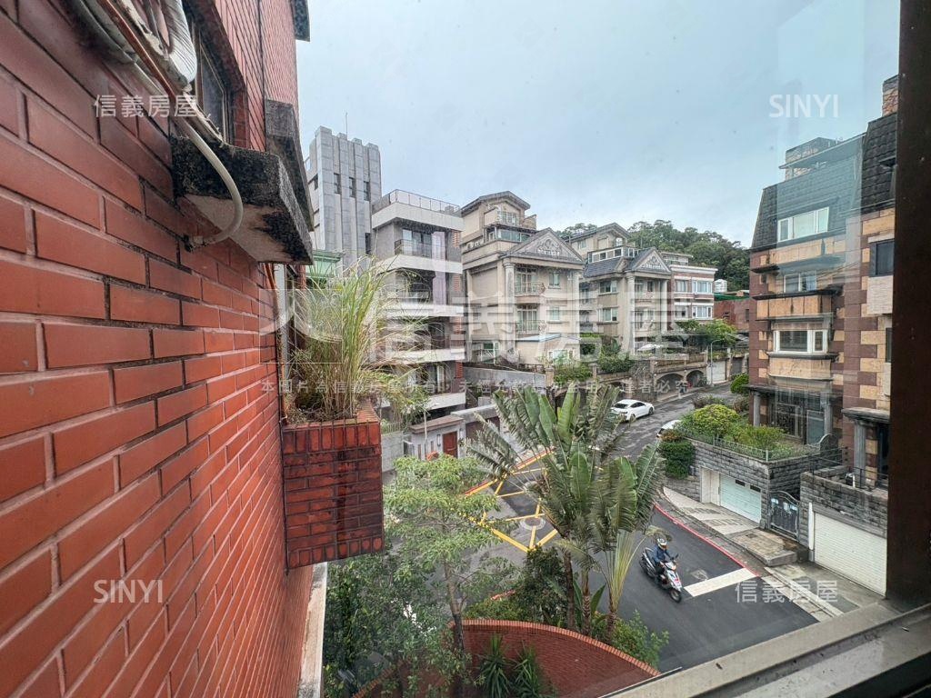 大湖街低總價邊間吉屋房屋室內格局與周邊環境
