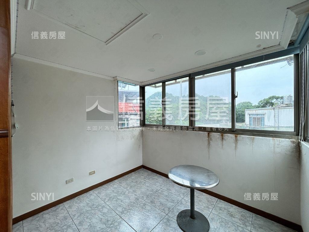 大湖街低總價邊間吉屋房屋室內格局與周邊環境