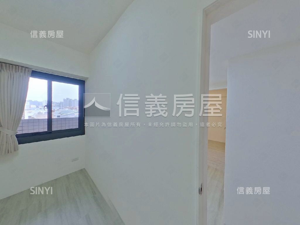凡爾賽裝潢三房平車露台戶房屋室內格局與周邊環境