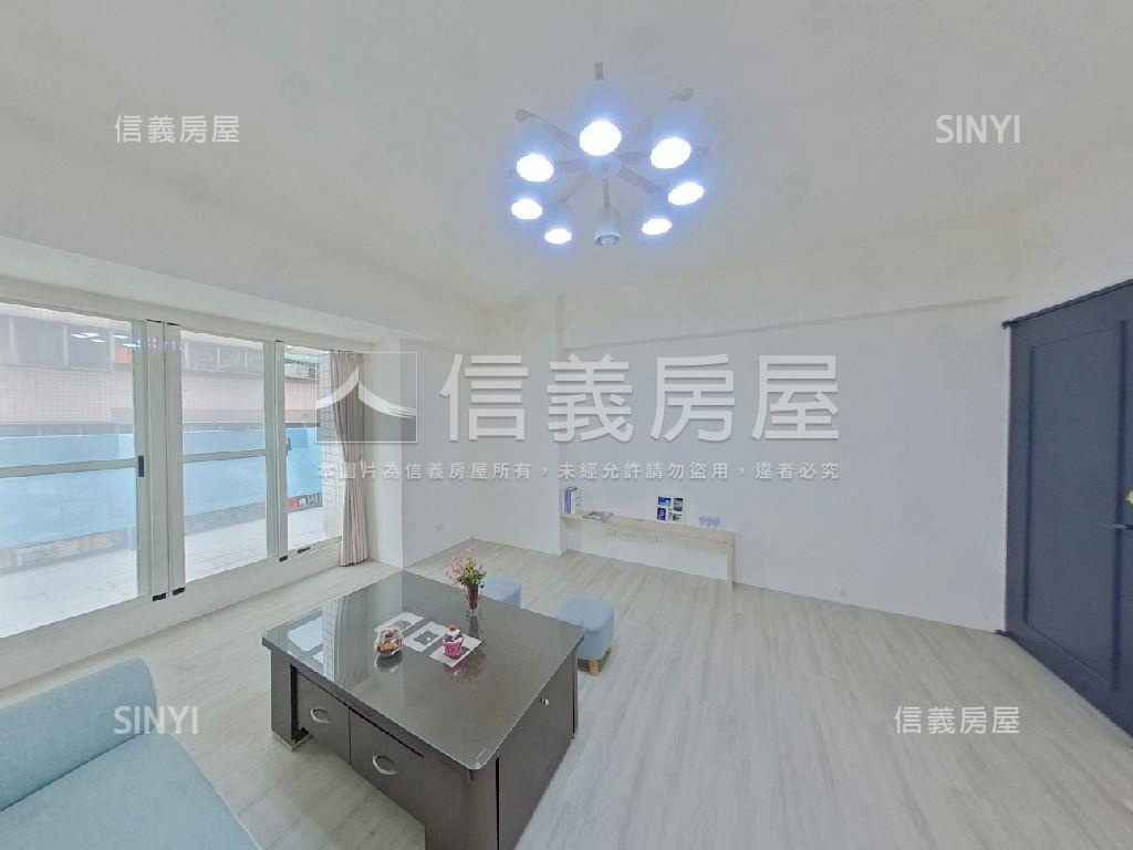 凡爾賽裝潢三房平車露台戶房屋室內格局與周邊環境