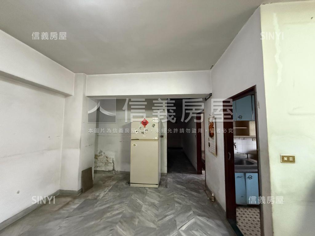 景福大廈電梯三房房屋室內格局與周邊環境