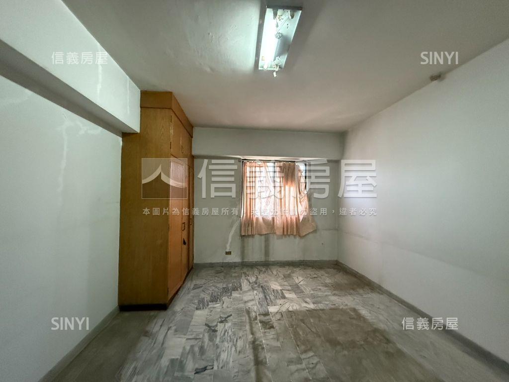 景福大廈電梯三房房屋室內格局與周邊環境