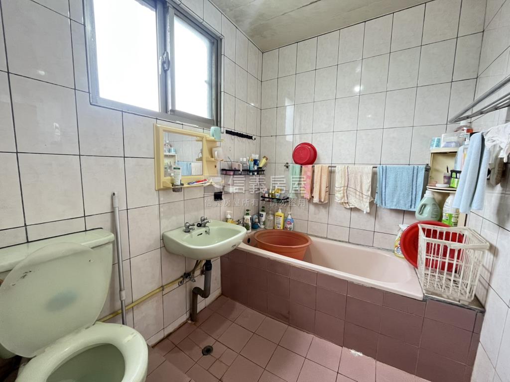 仁忠便利美寓房屋室內格局與周邊環境