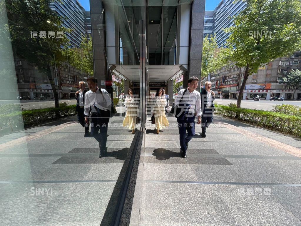 極限出售南京光復正店面房屋室內格局與周邊環境