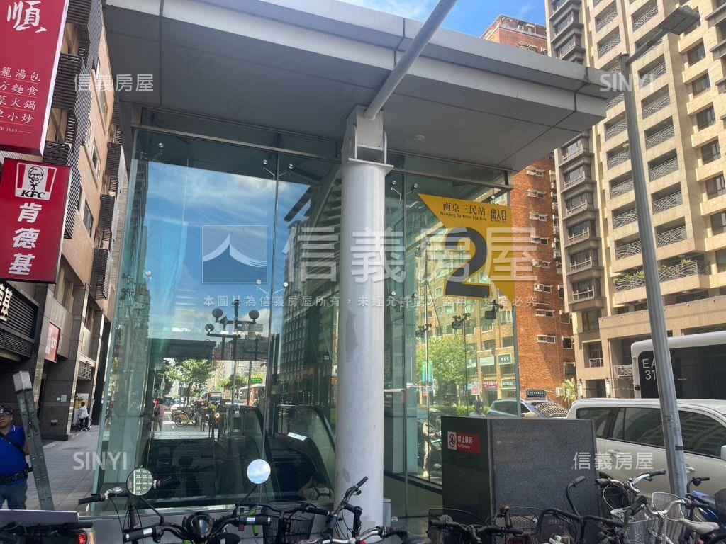 極限出售南京光復正店面房屋室內格局與周邊環境