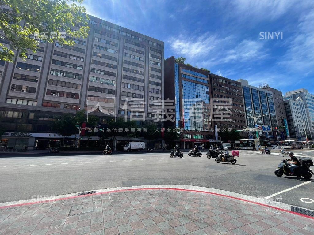 極限出售南京光復正店面房屋室內格局與周邊環境