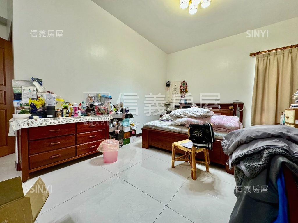 仁德大地坪邊間美透天房屋室內格局與周邊環境