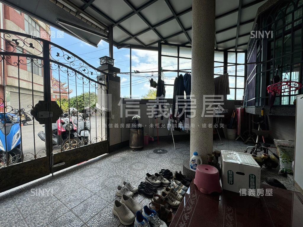 仁德大地坪邊間美透天房屋室內格局與周邊環境