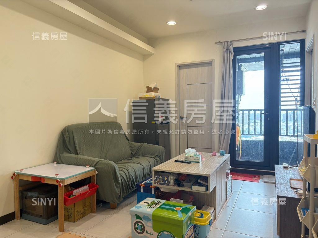 成大書香天際線兩房房屋室內格局與周邊環境