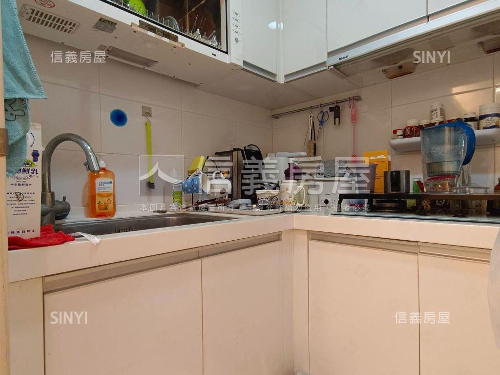 成大書香天際線兩房房屋室內格局與周邊環境