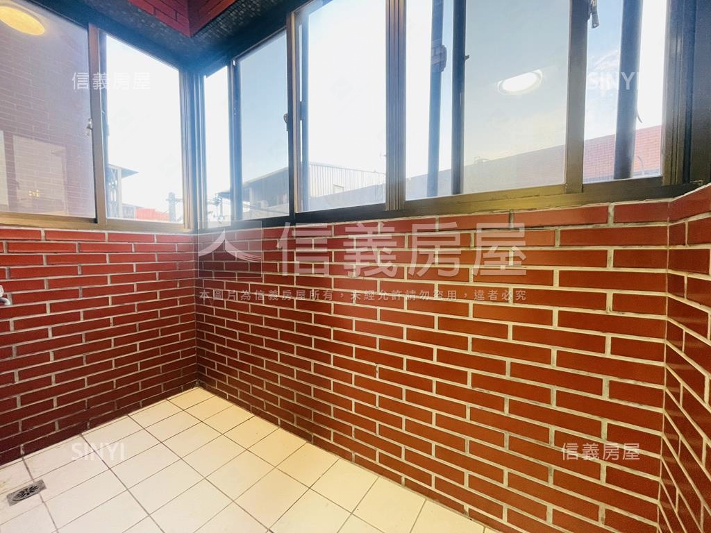 龍岡匠心裝潢優質兩房房屋室內格局與周邊環境