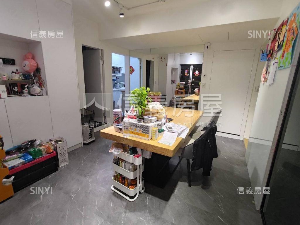 忠孝敦化捷運高樓美妝四房房屋室內格局與周邊環境
