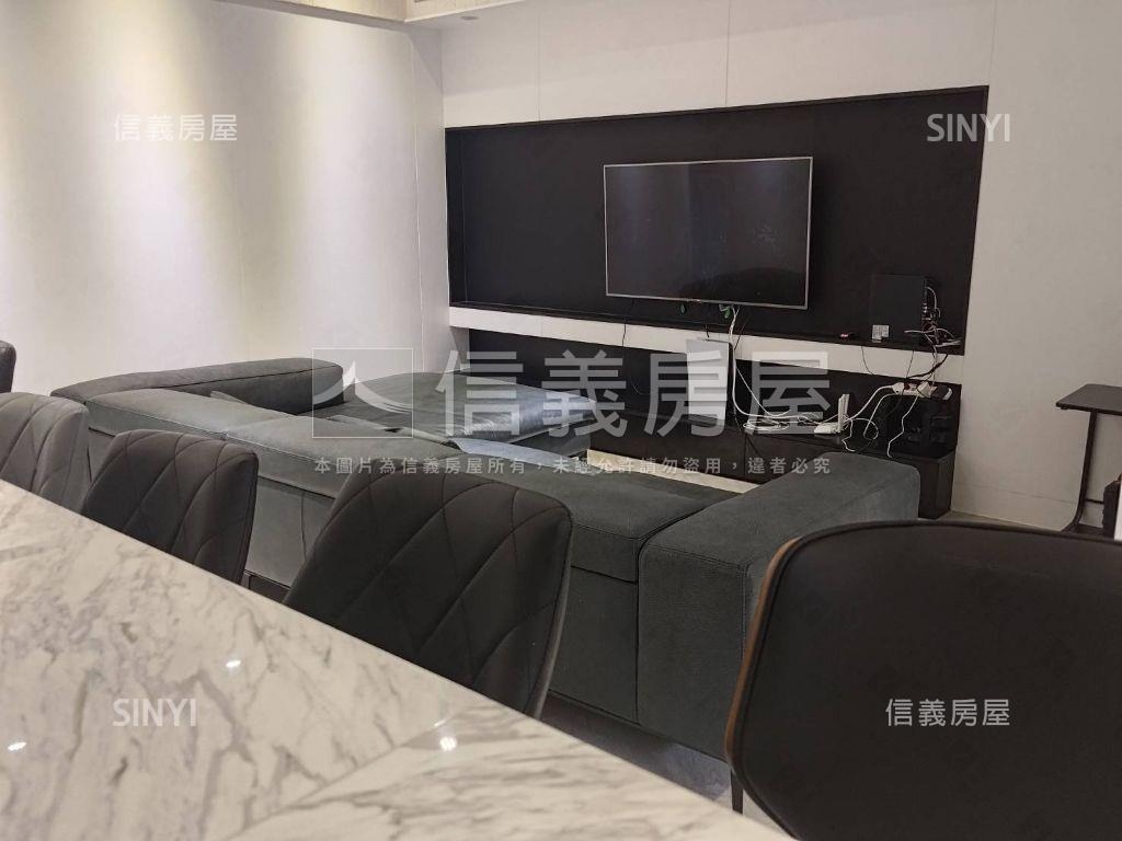 忠孝敦化捷運高樓美妝四房房屋室內格局與周邊環境