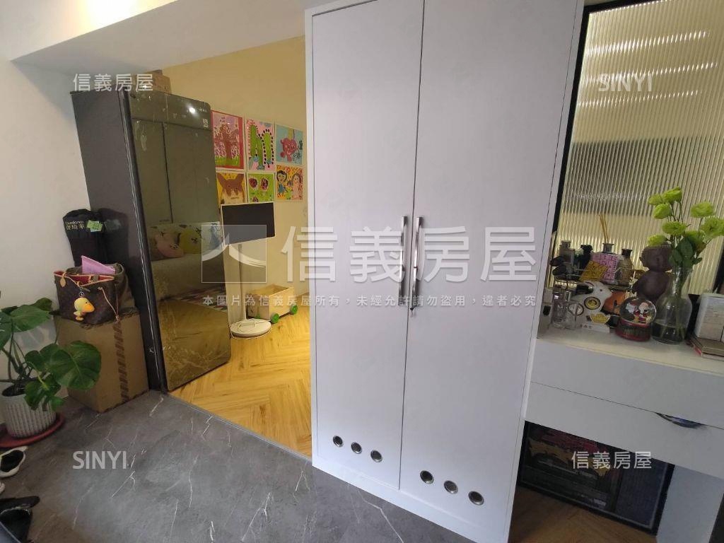 忠孝敦化捷運高樓美妝四房房屋室內格局與周邊環境