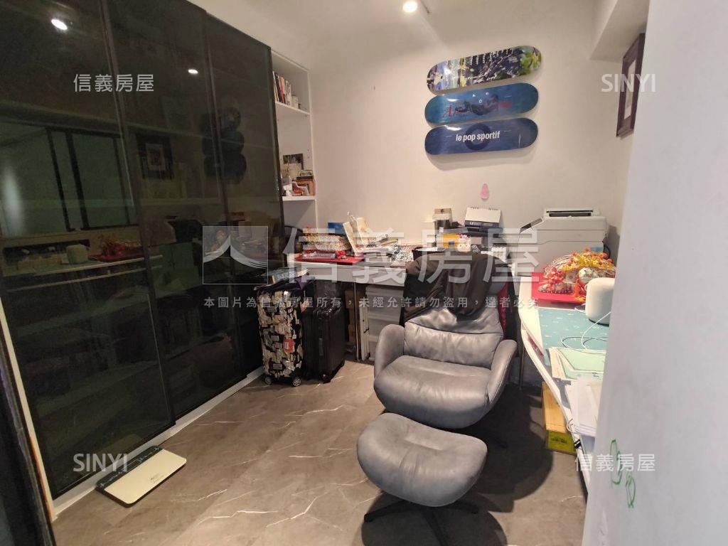忠孝敦化捷運高樓美妝四房房屋室內格局與周邊環境