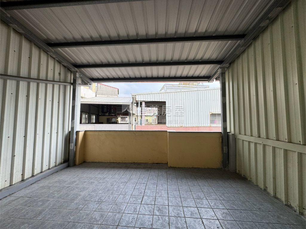 近文山｜赤山商圈質感透天房屋室內格局與周邊環境