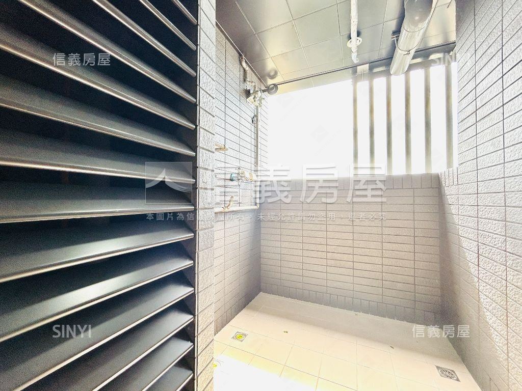 新碩文曲Ａ２十二樓之１房屋室內格局與周邊環境