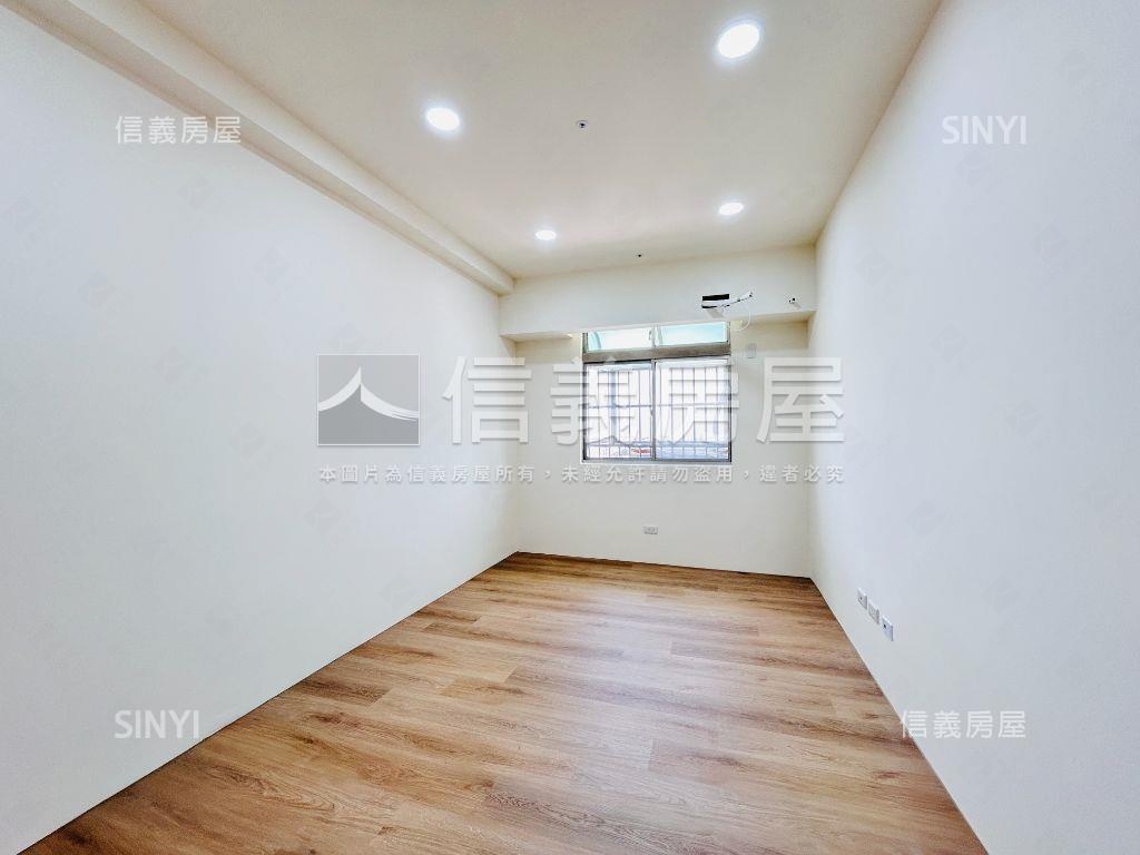 龍之鄉精美景觀三房車位房屋室內格局與周邊環境