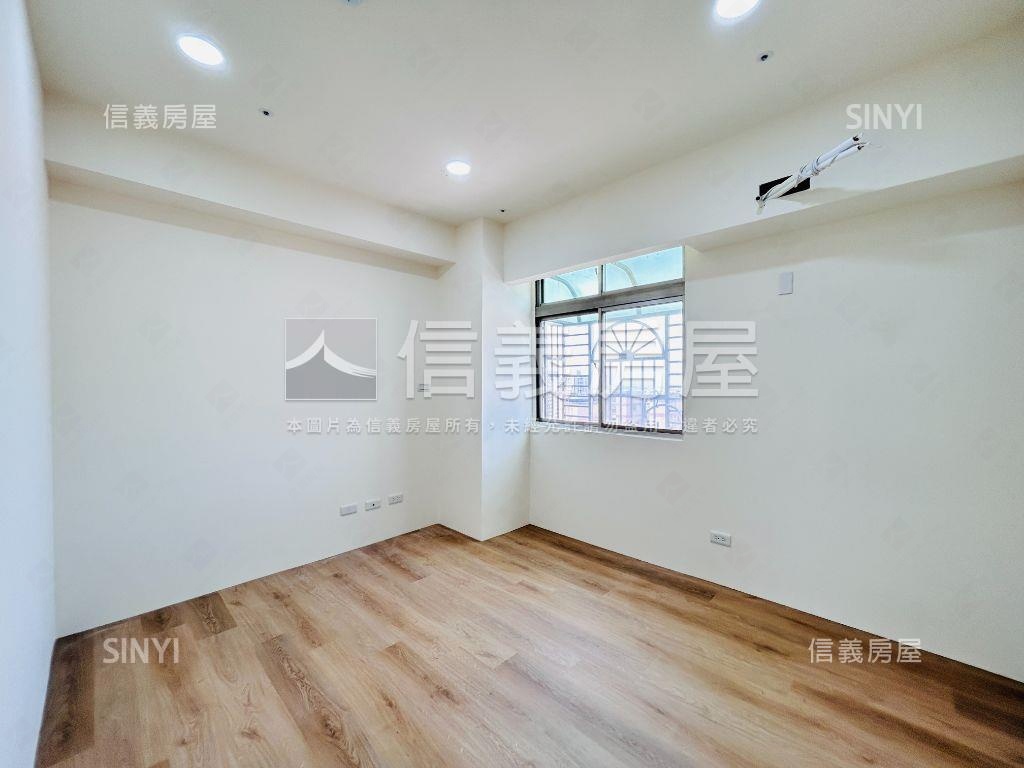 龍之鄉精美景觀三房車位房屋室內格局與周邊環境