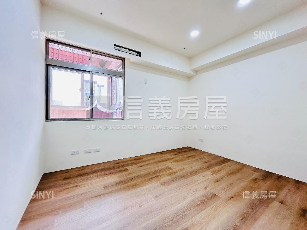 龍之鄉精美景觀三房車位房屋室內格局與周邊環境