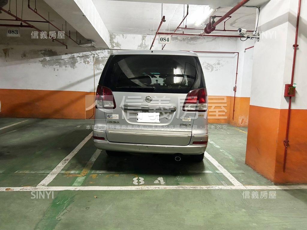 龍之鄉精美景觀三房車位房屋室內格局與周邊環境